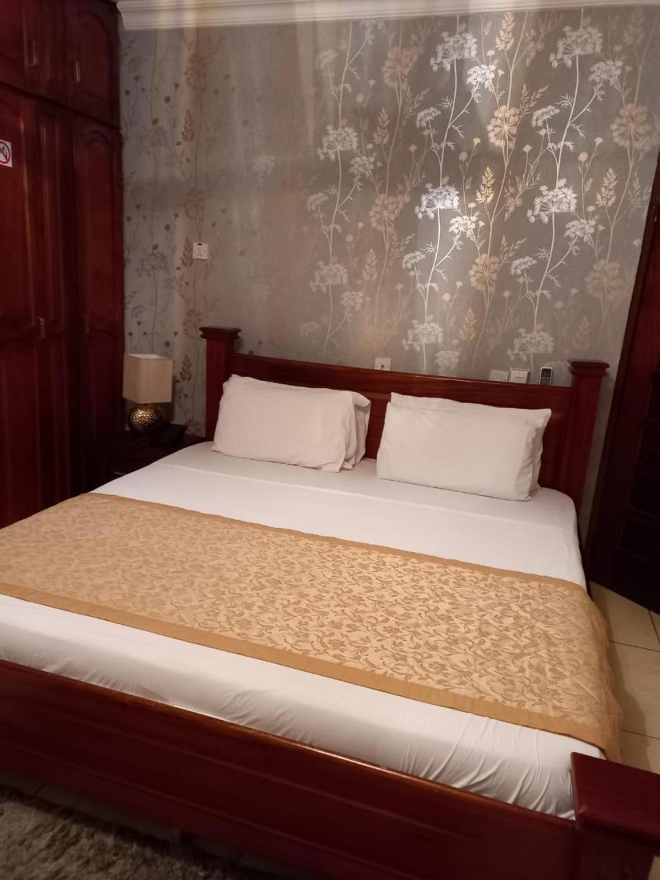 Benconi Lodge Акра Екстериор снимка