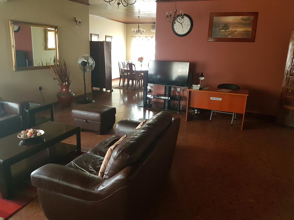 Benconi Lodge Акра Екстериор снимка